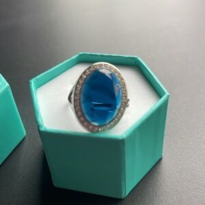 Origami Owl, blue prism living, locket ring
New In Box